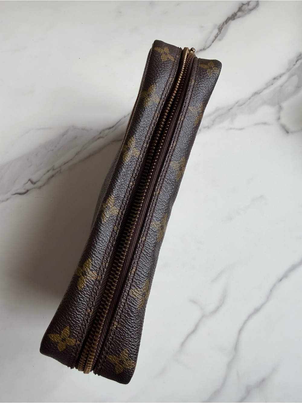 Louis Vuitton Brown Monogram Crossbody with Tan Strap - Picture 5 of 13